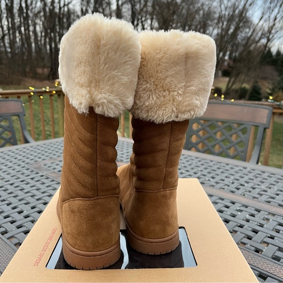 Tan suede cold weather boots. Mid calf. Size 11 - Picture 3 of 10